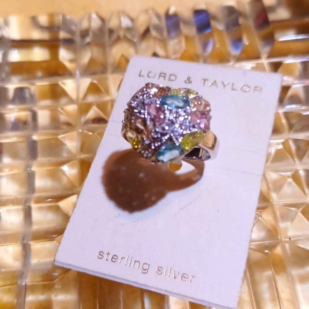 Lord & Taylor ring 💍